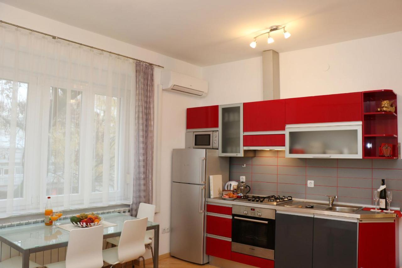 Apartment Elena 1, Zagreb City With Garage 외부 사진